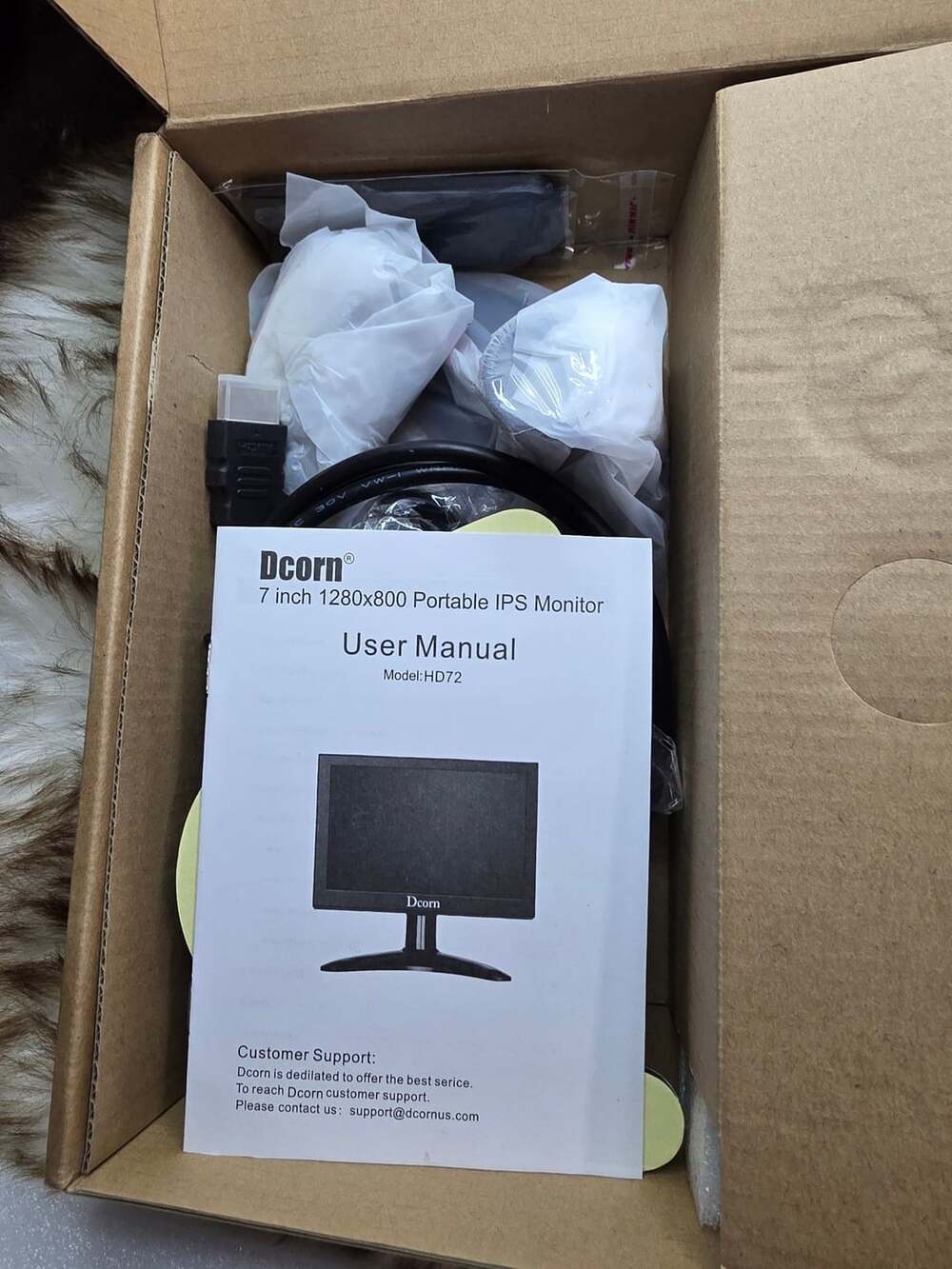 HD Monitor - Picture 4 of 8